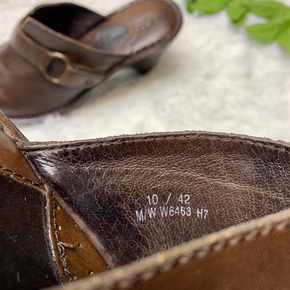 ☀️ NEW Born 10 Mule Clogs Slip ons Brown Leather - Picture 7 of 7